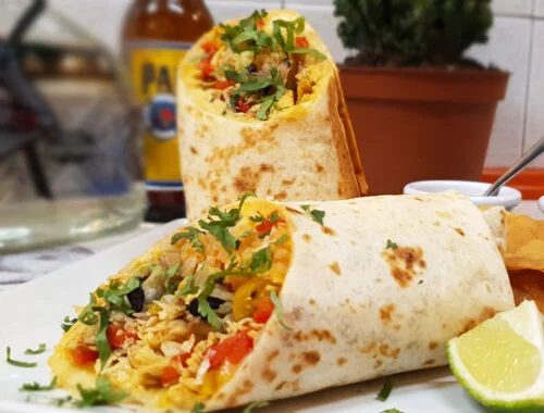 restaurante mexicano en barcelona con terraza (83) burrito de pollo mejicano comida mejicana en barcelona mexican food
