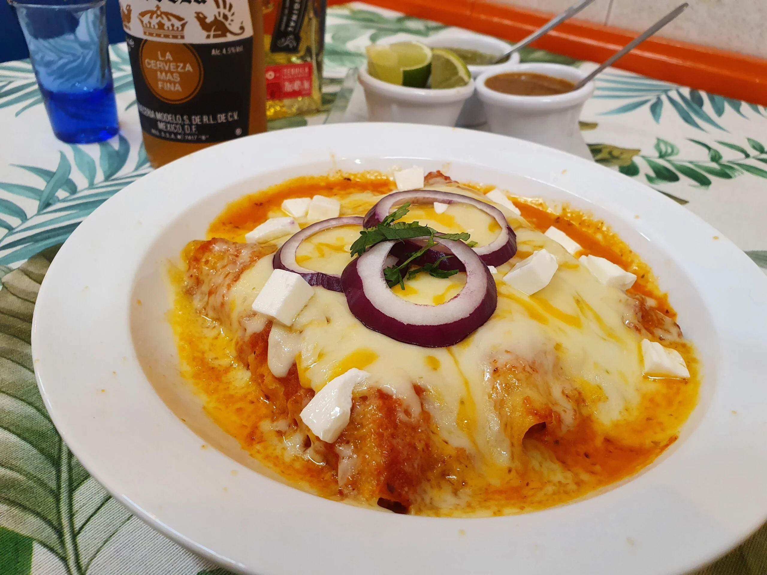 restaurante mexicano en barcelona con terraza (91) enchilada roja comida mejicana en barcelona mexican food