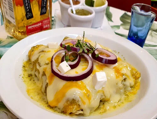 restaurante mexicano en barcelona con terraza (93) enchilada verde comida mejicana en barcelona mexican food